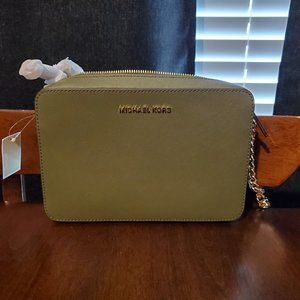 Ginny Medium Crossbody Bag